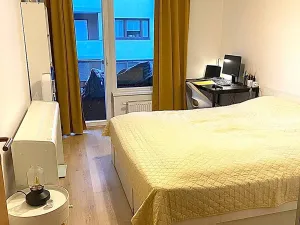 Pronájem bytu 2+kk, Praha - Hloubětín, Saarinenova, 58 m2