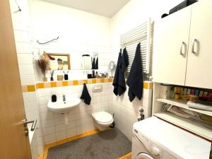 Pronájem bytu 1+kk, Praha - Hloubětín, Nepelova, 45 m2