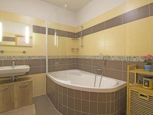 Prodej bytu 4+kk, Jinočany, Smetanova, 88 m2