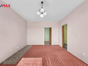 Prodej bytu 4+1, Hostinné, J. A. Komenského, 76 m2