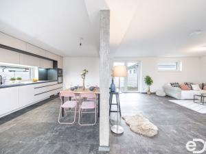 Prodej rodinného domu, Svatý Mikuláš, 172 m2