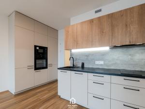 Pronájem bytu 1+kk, Praha - Hloubětín, Poděbradská, 32 m2
