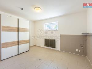 Prodej rodinného domu, Křížkový Újezdec, 196 m2