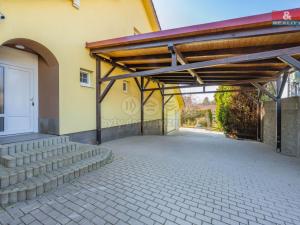 Prodej rodinného domu, Křížkový Újezdec, 196 m2