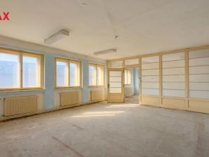 Prodej obchodního prostoru, Úpice, Dr. Teuchmanna, 1817 m2