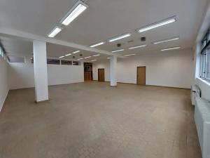 Pronájem obchodního prostoru, Šenov, Radniční náměstí, 110 m2