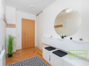 Prodej bytu 2+kk, Praha - Vysočany, Nemocniční, 66 m2