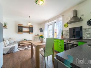 Prodej bytu 1+kk, Mukařov - Srbín, Šípková, 28 m2