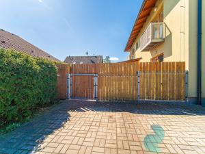Prodej bytu 1+kk, Mukařov - Srbín, Šípková, 28 m2