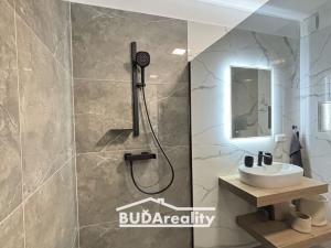Pronájem bytu 1+kk, Zlín, Kvítková, 39 m2