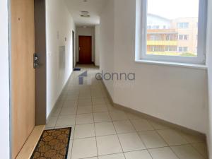 Pronájem bytu 1+kk, Praha - Kyje, Sicherova, 35 m2