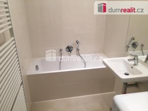Pronájem bytu 2+kk, Praha - Vršovice, 28. pluku, 55 m2