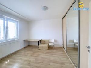 Pronájem bytu 2+1, Praha - Strašnice, U trati, 49 m2