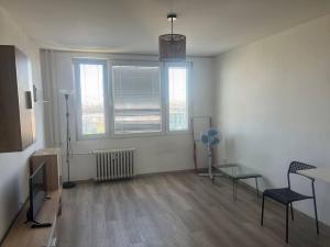 Pronájem bytu 1+kk, Praha - Michle, Bítovská, 28 m2