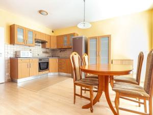 Pronájem bytu 1+kk, Praha - Michle, Elektrárenská, 54 m2