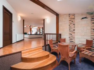 Prodej obchodního prostoru, Sušice, náměstí Svobody, 628 m2