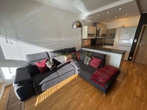Pronájem bytu 3+kk, Praha - Hrdlořezy, Hrdlořezská, 74 m2