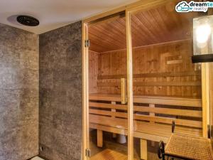 Prodej chalupy, Hutisko-Solanec - Solanec pod Soláněm, 300 m2