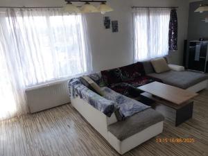 Prodej vícegeneračního domu, Holedeč, 220 m2