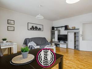 Prodej bytu 2+kk, Milovice, Kaštanová, 46 m2