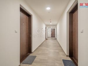 Pronájem bytu 2+kk, Praha - Třebonice, Do zahrádek I, 48 m2