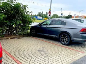 Pronájem garážového stání, Brno, Řípská, 17 m2