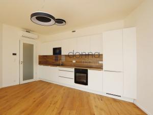 Pronájem bytu 2+kk, Praha - Strašnice, Ramonova, 66 m2