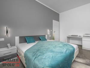 Prodej rodinného domu, Krakovany - Božec, 140 m2
