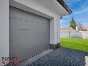 Prodej rodinného domu, Krakovany - Božec, 140 m2