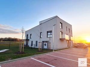 Pronájem bytu 2+kk, Praha - Újezd nad Lesy, Rohožnická, 58 m2