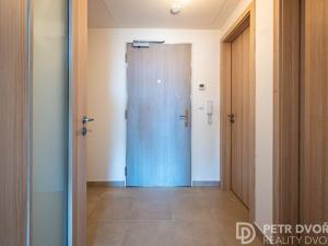 Prodej bytu 2+kk, Praha - Hloubětín, Poděbradská, 60 m2