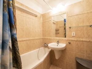 Pronájem bytu 2+kk, Praha - Troja, Olštýnská, 37 m2