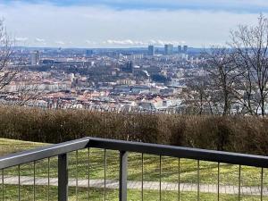 Pronájem bytu 2+1, Praha - Břevnov, Šermířská, 58 m2