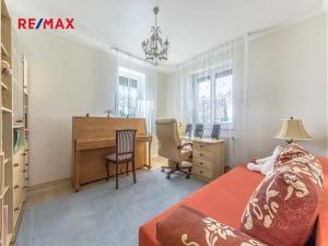 Prodej rodinného domu, Svárov, Ptická, 271 m2