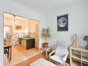 Pronájem bytu 2+kk, Praha - Vršovice, 28. pluku, 53 m2