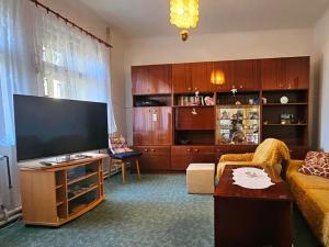 Prodej rodinného domu, Velké Popovice, Husova, 161 m2
