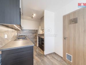 Prodej bytu 3+1, Praha - Stodůlky, Bellušova, 80 m2
