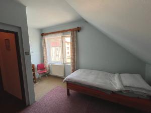 Prodej rodinného domu, Kamenné Žehrovice, 180 m2