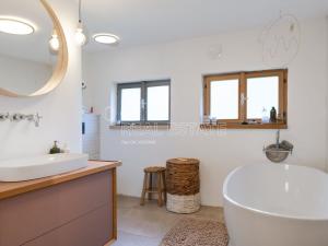 Prodej rodinného domu, Rokytnice nad Jizerou - Horní Rokytnice, 322 m2