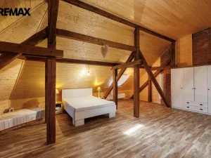 Prodej vícegeneračního domu, Valeč, Široká, 688 m2