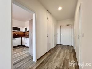 Pronájem bytu 2+kk, Olomouc - Slavonín, Topolová, 57 m2