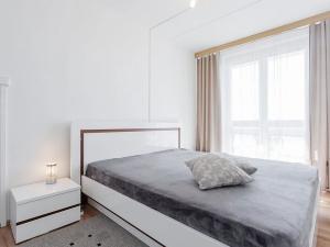 Pronájem bytu 2+kk, Praha - Černý Most, Bryksova, 42 m2