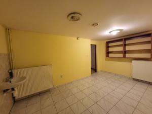 Pronájem obchodního prostoru, Havířov - Šumbark, nám. T. G. Masaryka, 210 m2