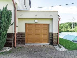 Prodej rodinného domu, Hrabyně, 250 m2