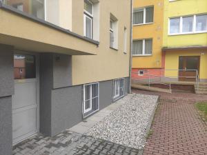 Pronájem bytu 1+1, Vsetín, Na Kamencoch, 37 m2