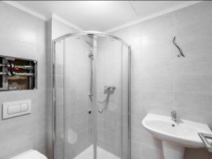 Pronájem bytu 2+kk, Praha - Lhotka, U Nového dvora, 44 m2