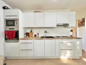 Pronájem bytu 2+1, Praha - Košíře, Na Šmukýřce, 60 m2