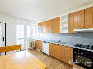 Pronájem bytu 2+1, Praha - Žižkov, Jeseniova, 80 m2