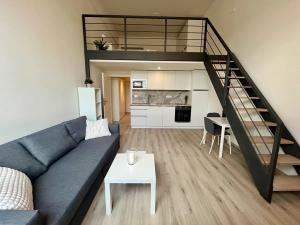 Pronájem bytu 2+kk, Praha - Vršovice, Kubánské náměstí, 52 m2