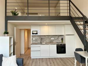 Pronájem bytu 2+kk, Praha - Vršovice, Kubánské náměstí, 52 m2